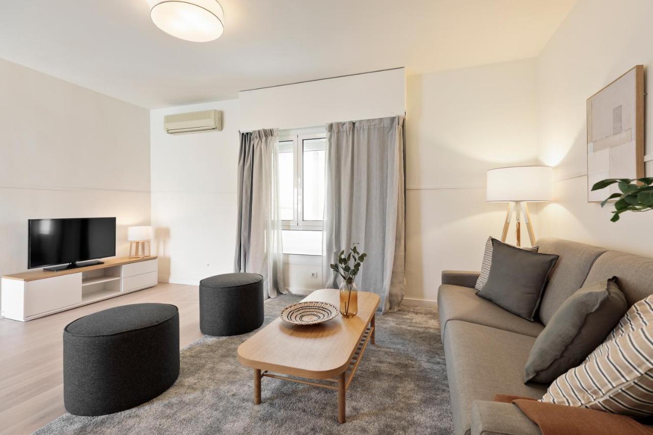 Apartments Sata Sagrada Familia Area Barcelona Eksteriør billede
