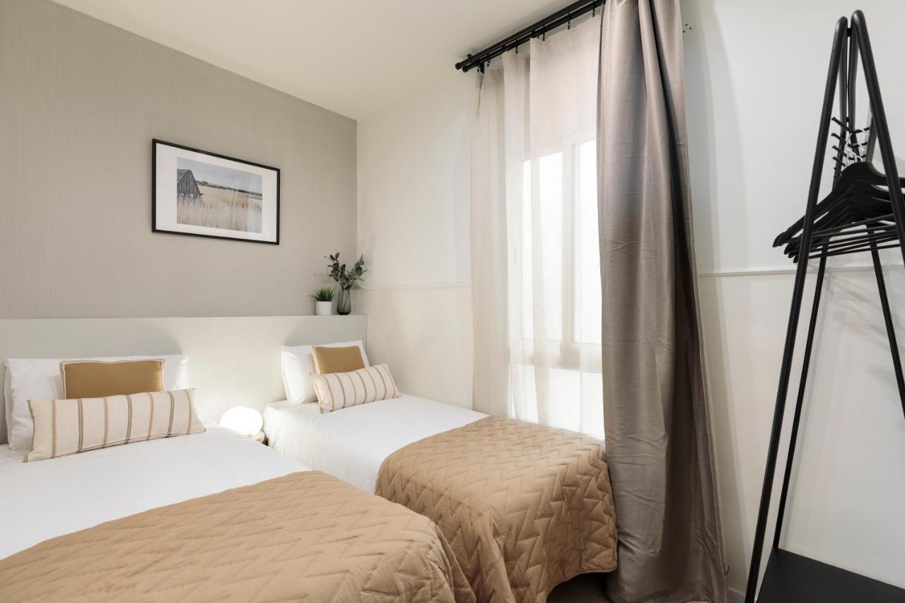 Apartments Sata Sagrada Familia Area Barcelona Eksteriør billede