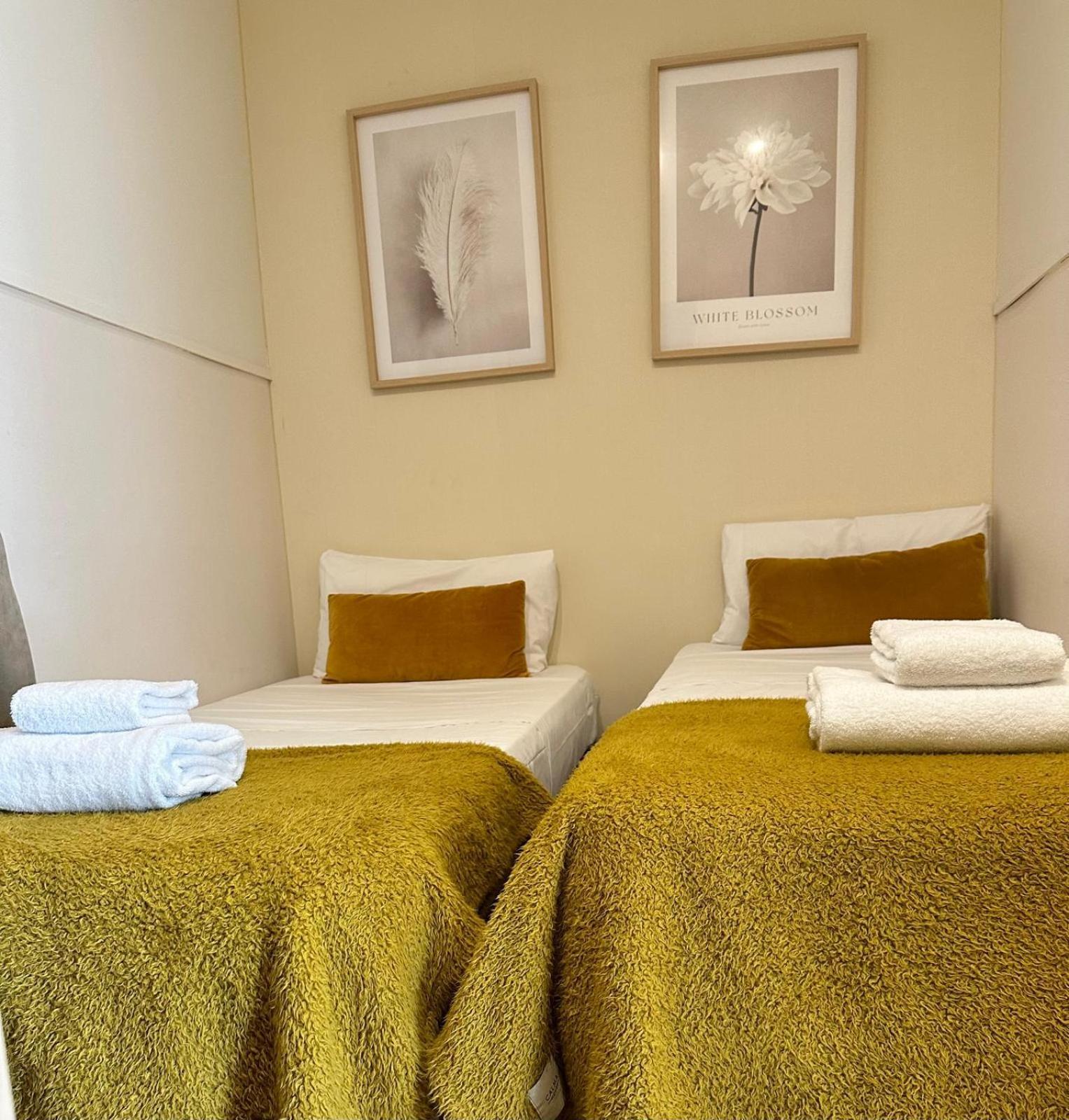 Apartments Sata Sagrada Familia Area Barcelona Eksteriør billede